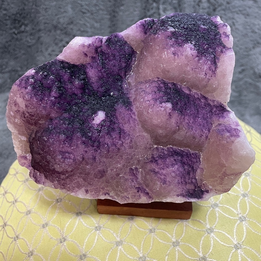 PURPLE!! PURPLE!! 5”x5”x2” FLUORITE ALL NATURAL CRYSTAL/GEMSTONE!!! UV UNCOMMON
